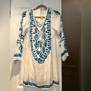 Melissa Odabath tunic/coverup white with blue embroidery size small